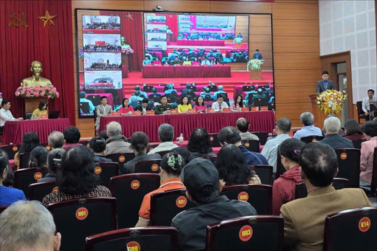 Phường Long Biên ứng dụng công nghệ trong công tác bầu cử