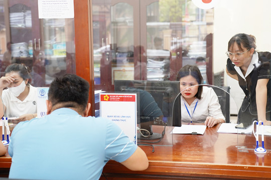 Khẩn trương thực hiện quyết liệt, đồng bộ các nhiệm vụ năm 2026