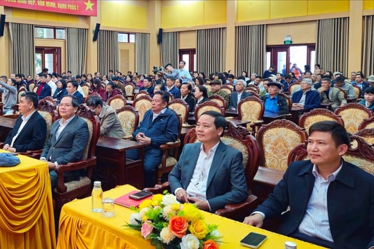 Ứng cử viên đại biểu HĐND thành phố tiếp xúc cử tri tại đơn vị bầu cử số 26