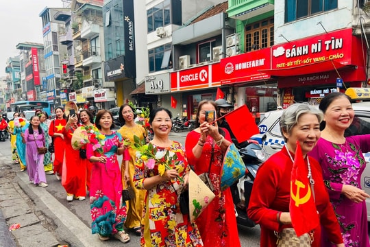 Phụ nữ Bạch Mai phát huy vai trò trong ngày hội non sông