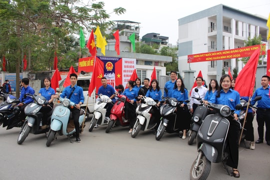 Sôi nổi hội trại thanh niên phường Bồ Đề chào mừng ngày bầu cử