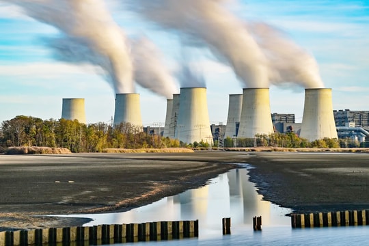 EU xác lập mục tiêu khí hậu mới cho năm 2040: Một mũi tên trúng hai đích