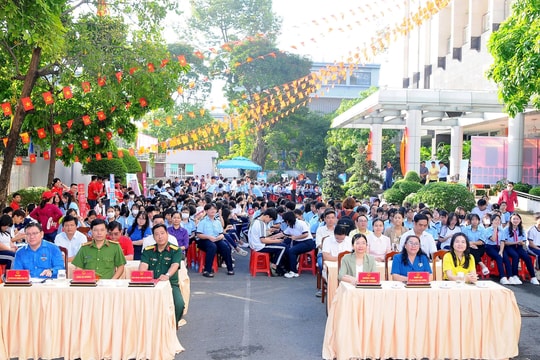 Thành phố Hồ Chí Minh: phường Bình Tiên sôi nổi chương trình “Chào thế hệ công dân số” năm 2026