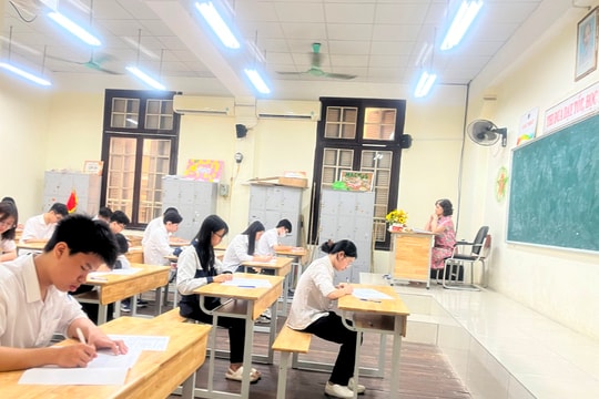Khảo sát lớp 12 tại Hà Nội: Rõ định hướng chọn trường, chọn ngành