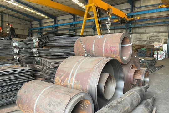 Chi phí đầu vào tăng, doanh nghiệp siết chặt chi phí vận hành