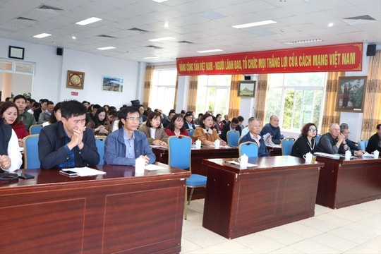 Hơn 100 y, bác sĩ vùng khó khăn được tập huấn nâng cao năng lực hỗ trợ trẻ khuyết tật