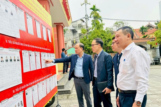 Các tổ bầu cử xã Nam Phù “chạy nước rút” cho ngày hội bầu cử