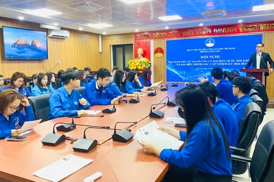 Tuổi trẻ phường Kim Liên tìm hiểu các ứng cử viên đại biểu Quốc hội, HĐND các cấp