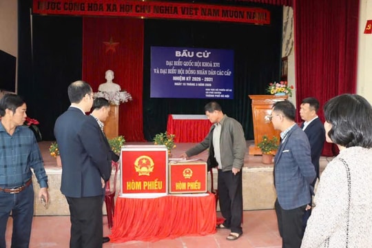 Lãnh đạo MTTQ thành phố Hà Nội kiểm tra công tác bầu cử tại Phú Xuyên
