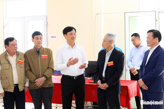 Bí thư Thành ủy Hà Nội Nguyễn Duy Ngọc kiểm tra công tác chuẩn bị bầu cử