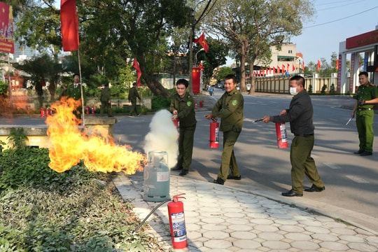 Bát Tràng tập huấn nghiệp vụ kiểm phiếu, tổng hợp kết quả bầu cử và công tác phòng cháy, chữa cháy