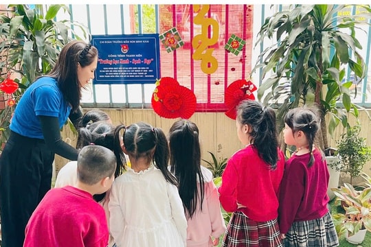 Thanh niên phường Bạch Mai lan tỏa hành động “Tử tế vì môi trường”