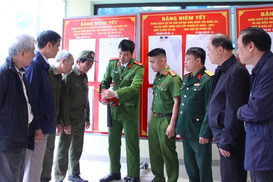 Công an phường Ba Đình bảo đảm an toàn ngày hội non sông