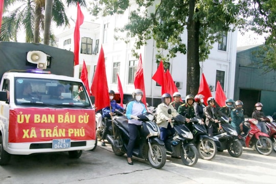 Xã Trần Phú tuyên truyền lưu động chào mừng cuộc bầu cử