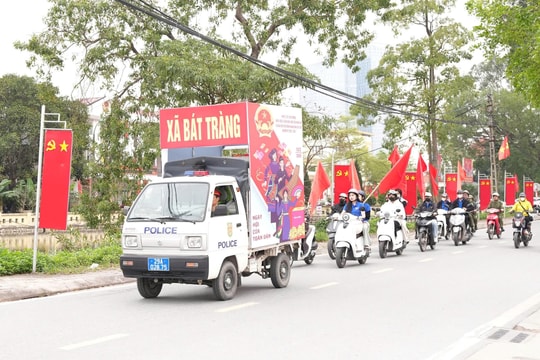 Bát Tràng tổ chức truyền thông lưu động tuyên truyền về cuộc bầu cử
