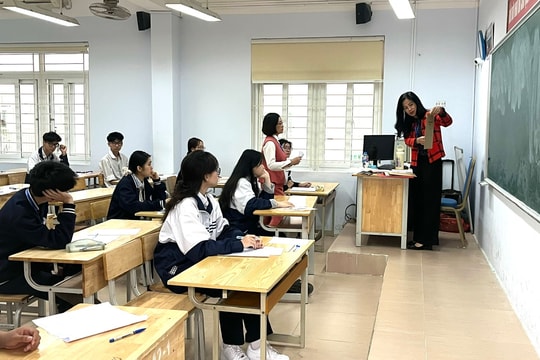 Hơn 130.000 học sinh lớp 11 Hà Nội tham gia khảo sát chất lượng