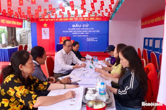 Cán bộ cơ sở bám sát địa bàn, chuẩn bị chu đáo cho ngày bầu cử