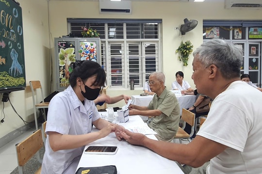 Xây dựng hệ thống y tế Thủ đô hiện đại, tiên phong ứng dụng công nghệ cao