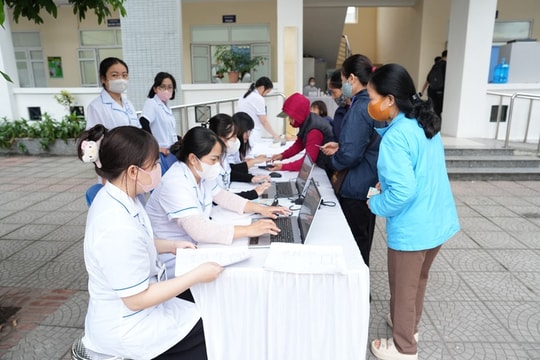 Thuận An khám, sàng lọc sức khỏe cho người dân