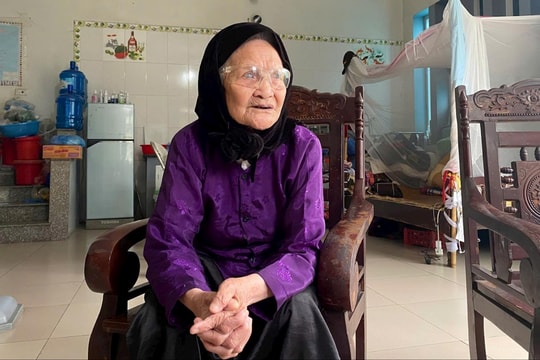 Bà mẹ Việt Nam Anh hùng 100 tuổi Nguyễn Thị Sản và ký ức về lá phiếu đầu tiên