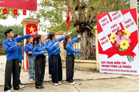 Tuổi trẻ xã Ngọc Hồi góp sức cho ngày hội non sông