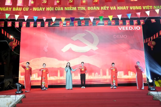 Khương Đình: Lan tỏa khí thế bầu cử qua đêm văn nghệ “Ngày hội non sông”