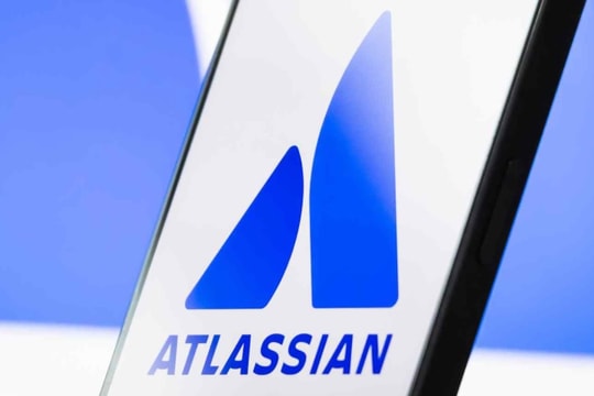 Tập đoàn phần mềm Atlassian cắt giảm 1.600 nhân sự do AI