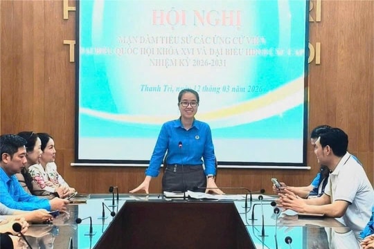Công đoàn xã Thanh Trì tổ chức mạn đàm tiểu sử ứng cử viên đại biểu Quốc hội và HĐND các cấp