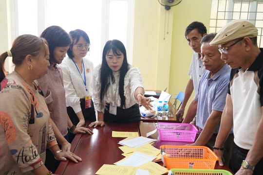 Phường Phú Lương khẩn trương tập huấn nghiệp vụ bầu cử tại các điểm bỏ phiếu