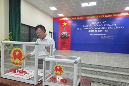 Chuyện những người giữ hòm phiếu ở cơ sở