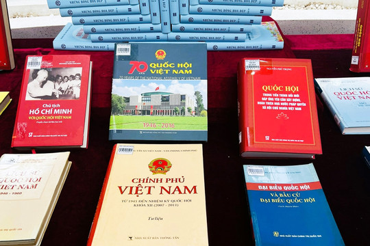 Khám phá lịch sử Quốc hội Việt Nam qua tư liệu