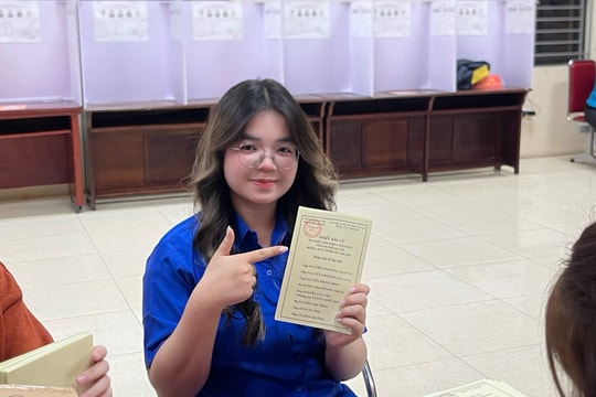 Cử tri trẻ xã Thiên Lộc: Tự hào lá phiếu đầu đời