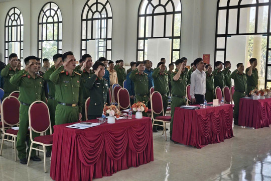 Bảo đảm an ninh trật tự trong ngày bầu cử tại xã Hương Sơn