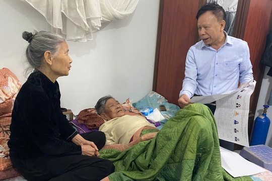 Cử tri đặc biệt và những lá phiếu không khoảng cách