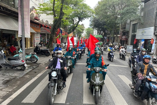Thanh niên phường Văn Miếu - Quốc Tử Giám ra quân hỗ trợ công tác bầu cử