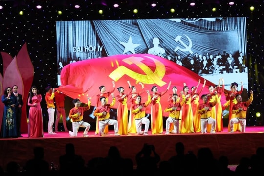 Xã Tiến Thắng tổ chức chương trình nghệ thuật chào mừng bầu cử