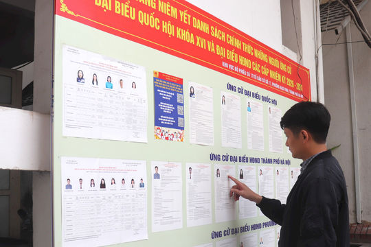 Cử tri phường Bạch Mai phấn khởi, đặt trọn niềm tin nơi lá phiếu