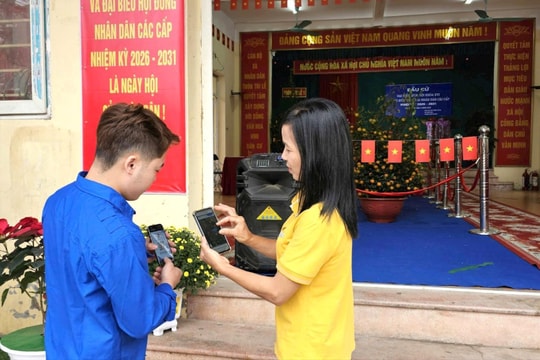 Dân Hòa thêm sắc xanh, tiện ích số trước ngày hội bầu cử