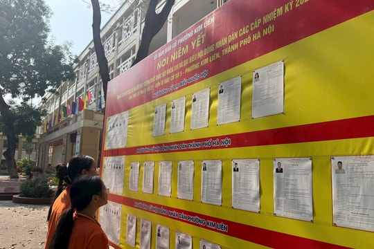 Kim Liên: Gieo mầm ý thức công dân từ những điểm bầu cử tại trường học