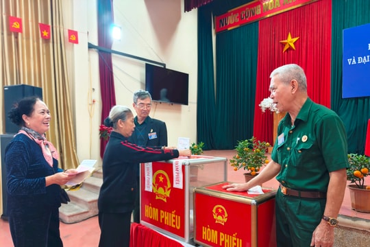 Xã Phú Xuyên: 12 thôn hoàn thành 100% tỷ lệ bỏ phiếu ngay trong buổi sáng