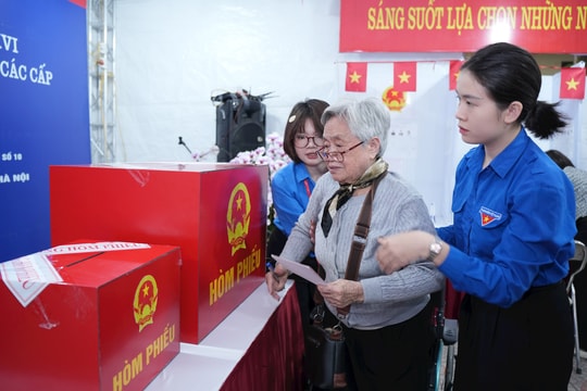 Lá phiếu của niềm tin giữa nhịp sống Thủ đô