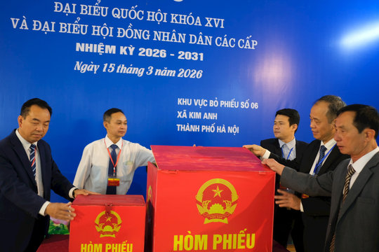 Xã Kim Anh: Cử tri nô nức, rộn ràng trong ngày hội lớn