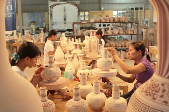 Giữ gìn bản sắc, khẳng định thương hiệu, vươn ra “biển lớn”