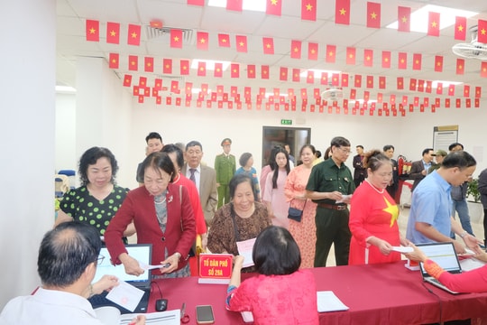 Ấn tượng lễ khai mạc bầu cử đại biểu Quốc hội khóa XVI và HĐND các cấp tại phường Vĩnh Tuy