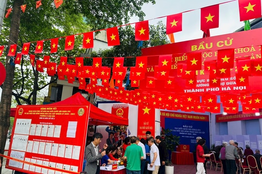 Đồng bào Công giáo tại phường Ô Chợ Dừa rộn ràng trong ngày hội non sông