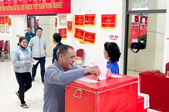 Quốc Oai: Đến 8h30, gần 30% cử tri đã tham gia bỏ phiếu
