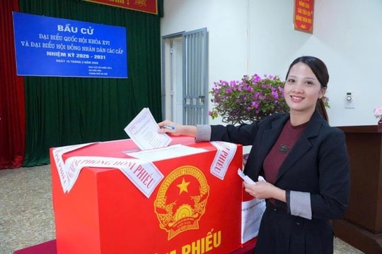 Xã Dân Hòa: Đến 18h30, tỷ lệ cử tri tham gia bỏ phiếu đạt 99,54%