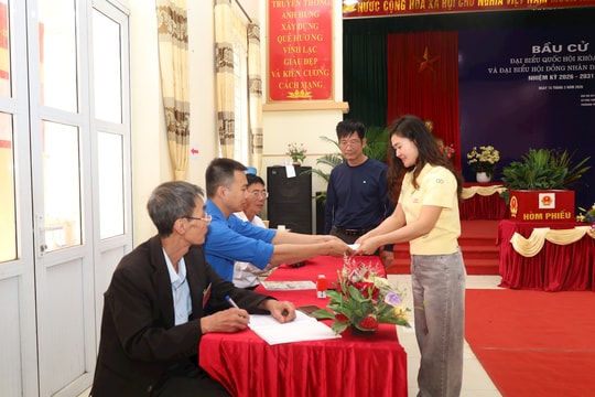 84,8% cử tri xã Phúc Sơn đã hoàn thành bỏ phiếu