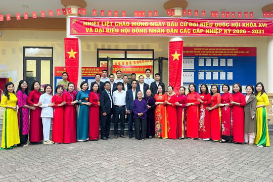 Đến 11h15, 87% cử tri xã Hạ Bằng đã hoàn thành bỏ phiếu