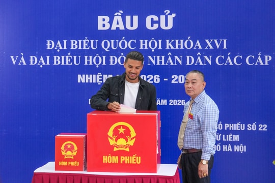 Công dân nhập tịch Đỗ Hoàng Hên lần đầu đi bầu cử